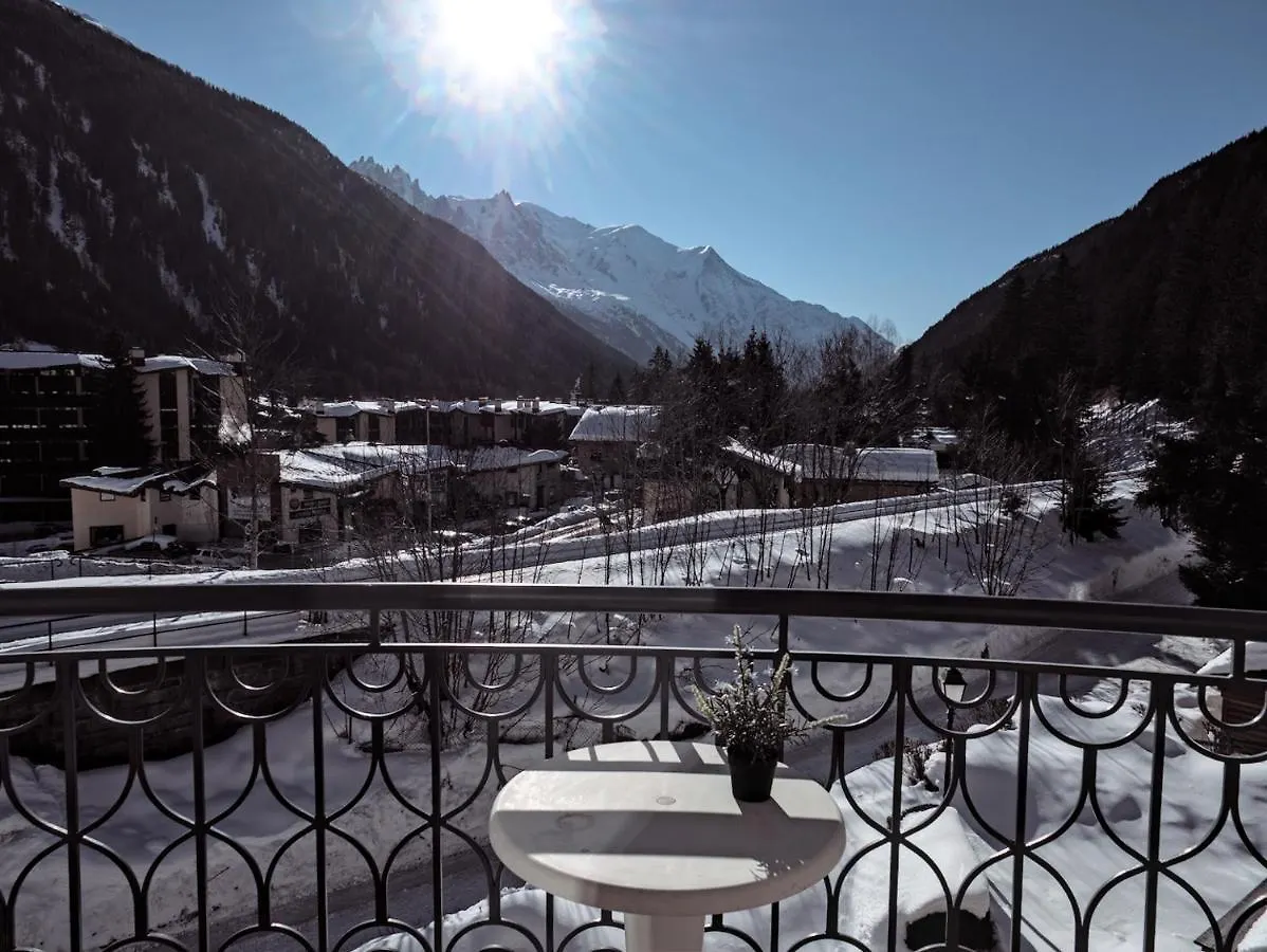 Happy Moose - Cosy Mont Blanc View Apartment Шамони