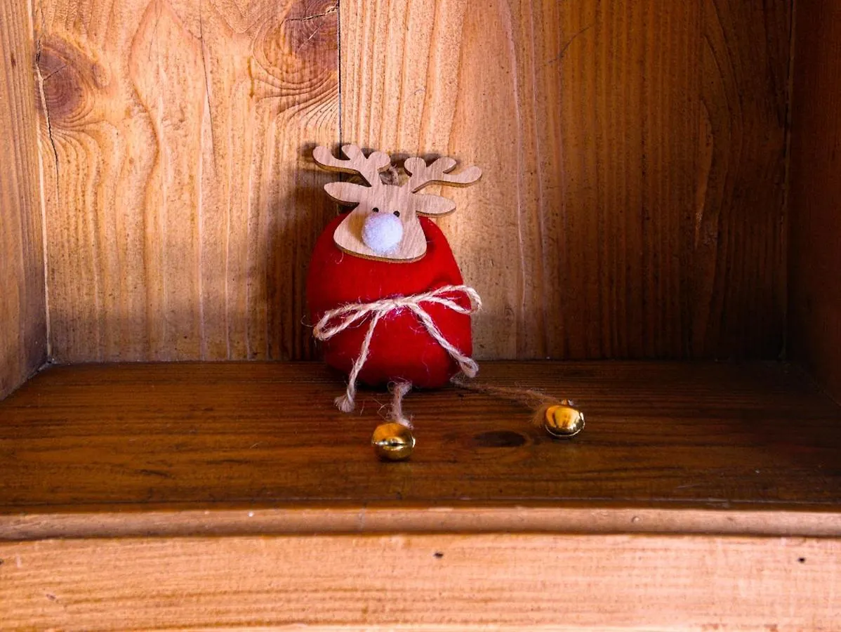 Happy Moose - Cosy Mont Blanc View Apartment Шамони 0*,  Франция